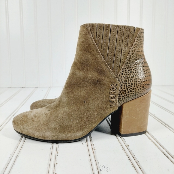 Levity Berlin Tan Suede Snakeskin Print Slip On Block Heel Ankle Boots H725 - Picture 1 of 14